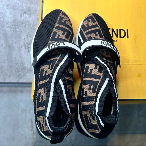 FENDI Rockoko Logo-jacquard knit , Size 38 (7 1/2) women - Picture 4 of 5